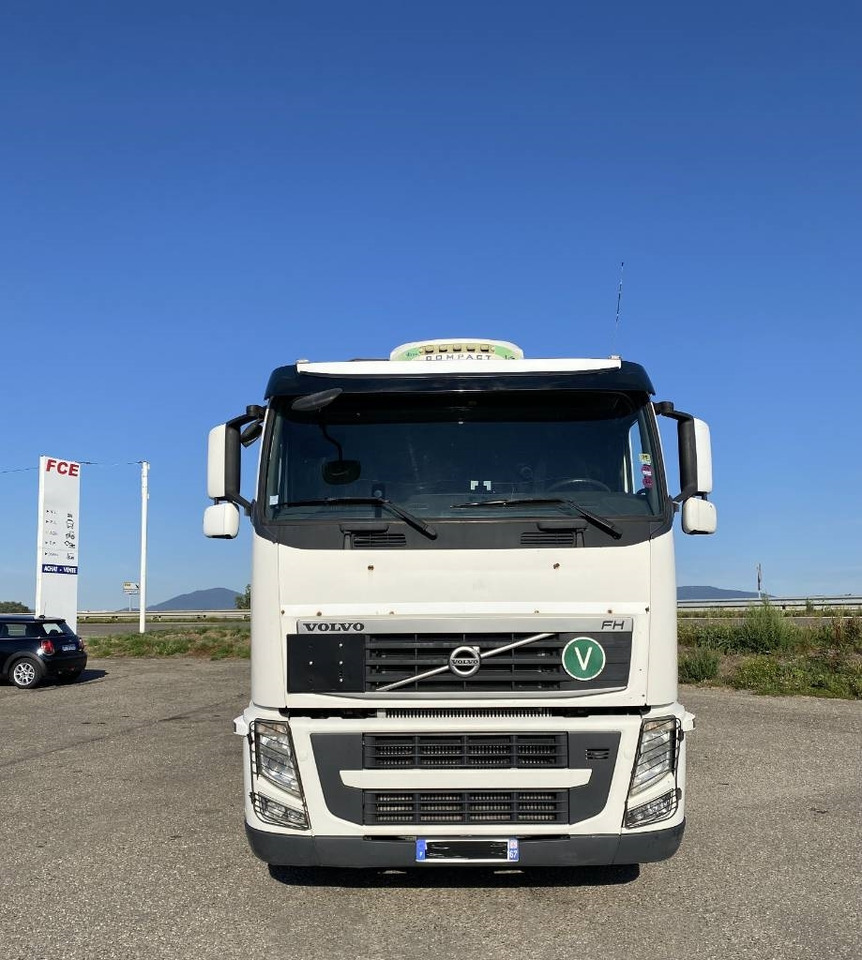 Hiab 1055E-10 HI-PRO + Treuil ROTZLER Titan - Rakodódaru - Teherautó: 4 kép. Hiab 1055E-10 HI-PRO + Treuil ROTZLER Titan - Rakodódaru - Teherautó: 4 kép.