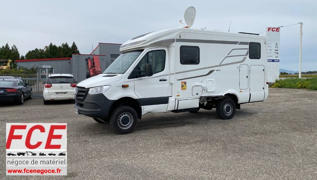 Hymer ML-T 570 -Mercedes 419 CDI 190 4x4 1er Main - Félintegrált lakóautó: 1 kép. Hymer ML-T 570 -Mercedes 419 CDI 190 4x4 1er Main - Félintegrált lakóautó: 1 kép.