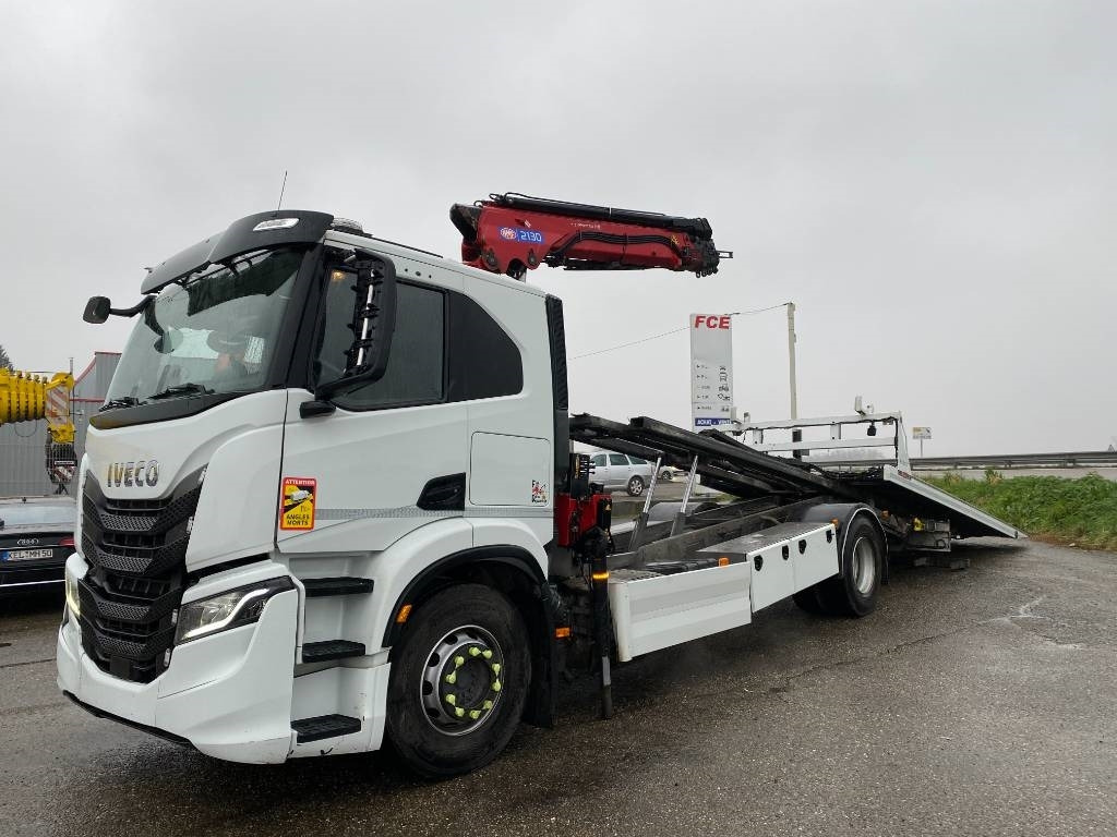 Autószállító teherautó Iveco S WAY480 /FIAULT PF60 +GRUE HMF endommagée: 33 kép.