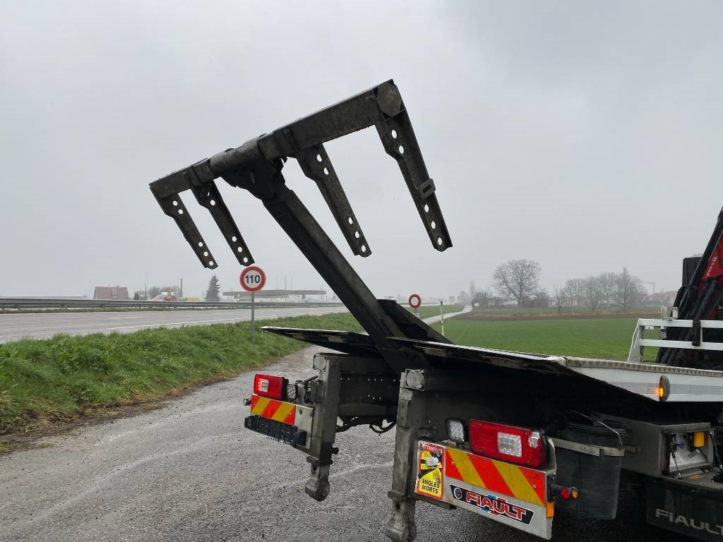 Autószállító teherautó Iveco S WAY480 /FIAULT PF60 +GRUE HMF endommagée: 45 kép.