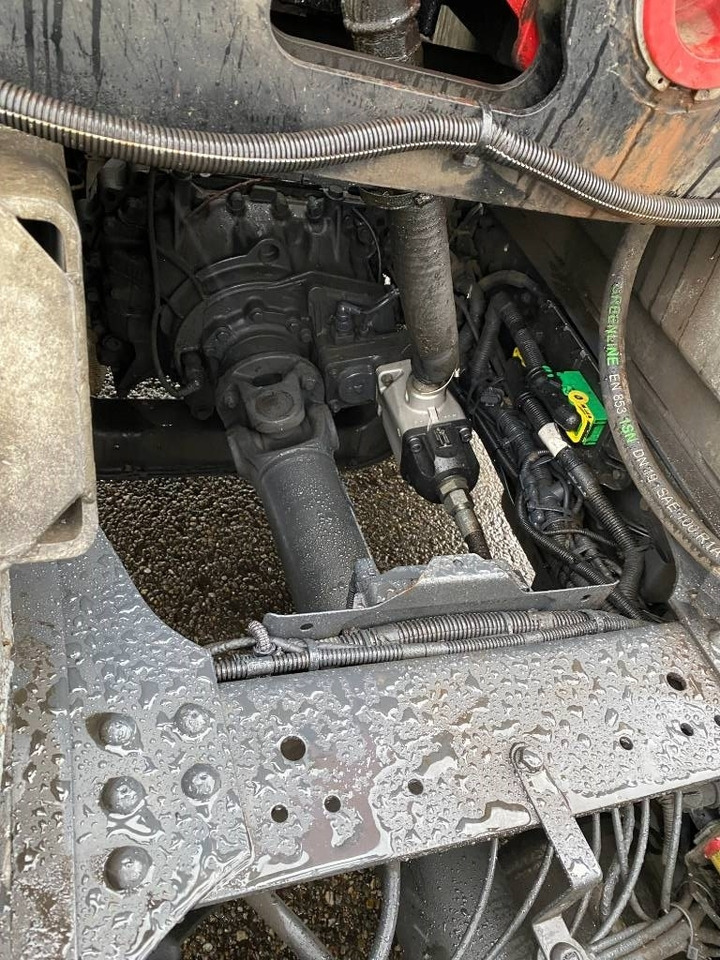 Autószállító teherautó Iveco S WAY480 /FIAULT PF60 +GRUE HMF endommagée: 38 kép.