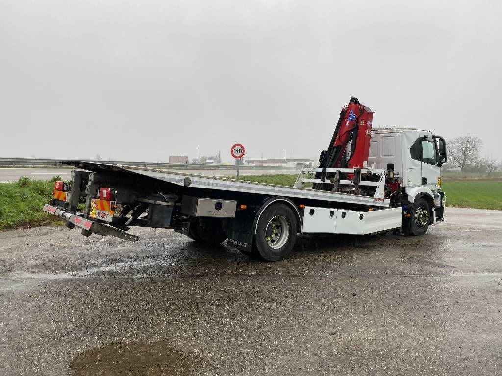Iveco S WAY480 /FIAULT PF60 +GRUE HMF endommagée - Autószállító teherautó: 5 kép. Iveco S WAY480 /FIAULT PF60 +GRUE HMF endommagée - Autószállító teherautó: 5 kép.