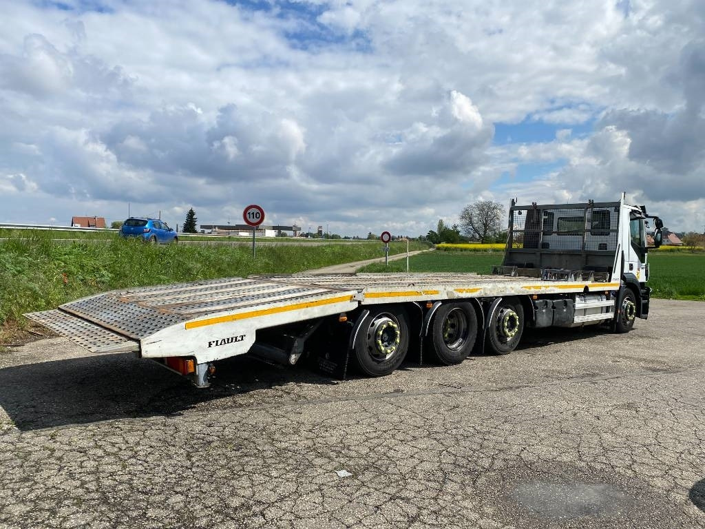 Iveco STRALIS 360 e6 A Réparer - Vontató: 4 kép. Iveco STRALIS 360 e6 A Réparer - Vontató: 4 kép.