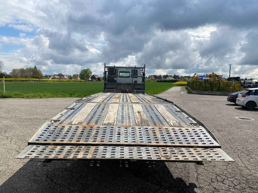 Iveco STRALIS 360 e6 A Réparer - Vontató: 5 kép. Iveco STRALIS 360 e6 A Réparer - Vontató: 5 kép.