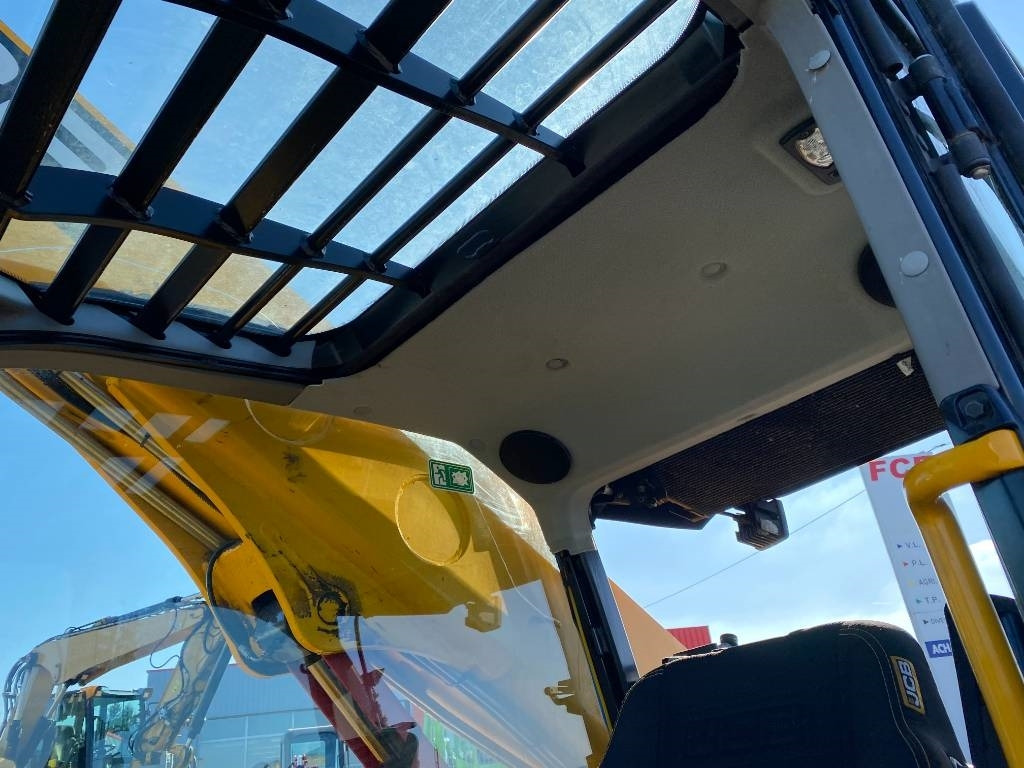 JCB 532-X-70AGX DualTech/Origine Française endommagé - Teleszkópos homlokrakodó: 4 kép. JCB 532-X-70AGX DualTech/Origine Française endommagé - Teleszkópos homlokrakodó: 4 kép.