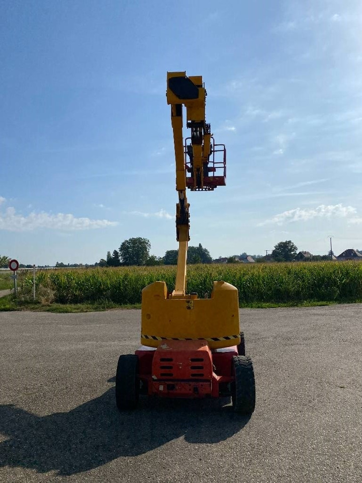 JLG M 450 AJ Hybr. Diesel elc. 15,7m - Személyemelő: 4 kép. JLG M 450 AJ Hybr. Diesel elc. 15,7m - Személyemelő: 4 kép.