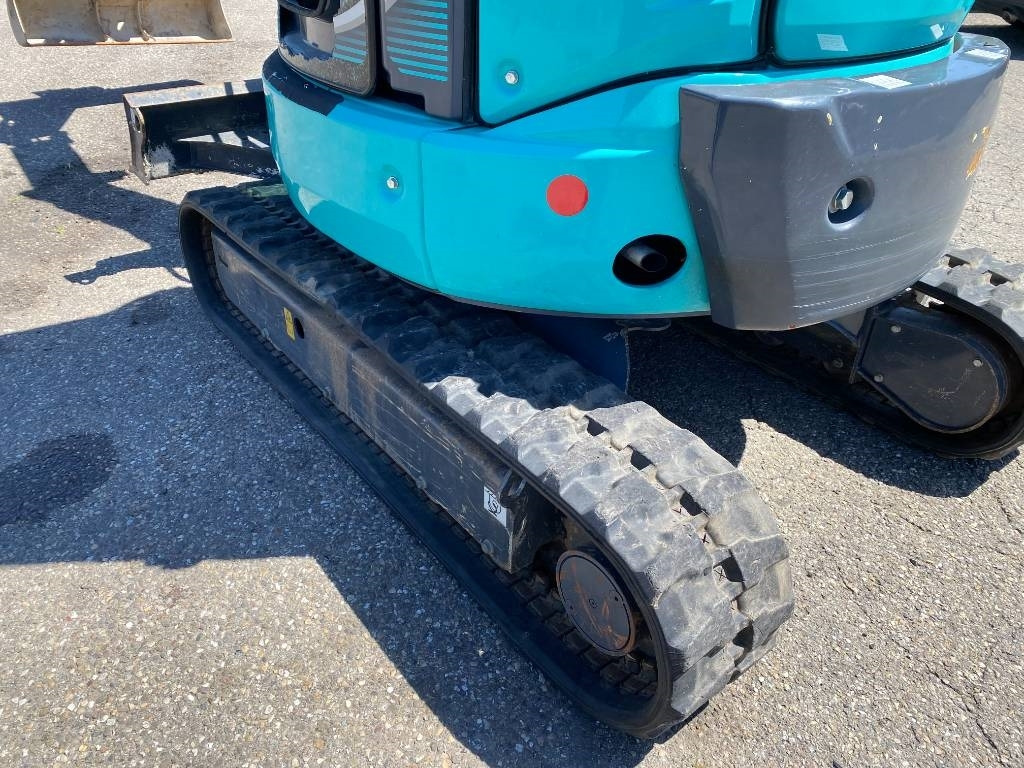 Minikotró Kobelco SK28SR-6E 1er Main Origine Française endommagée: 29 kép. Minikotró Kobelco SK28SR-6E 1er Main Origine Française endommagée: 29 kép.