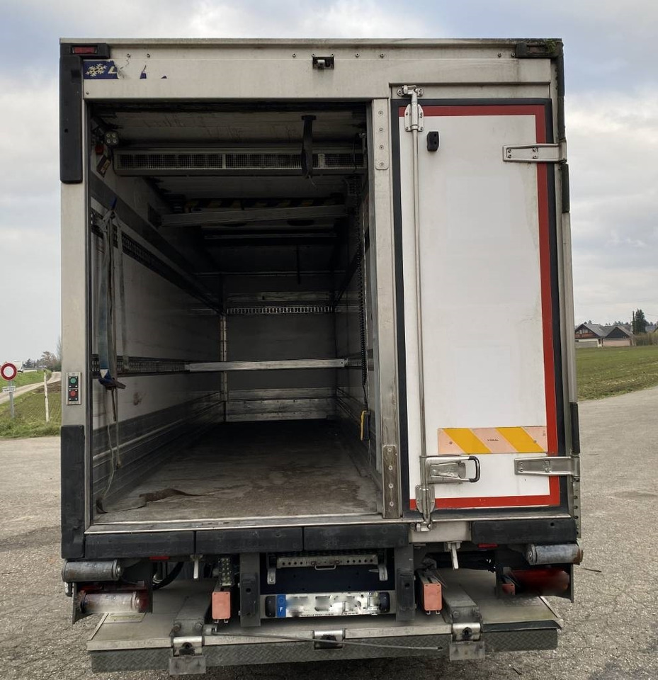 Lamberet LAMBERET HB-5T11-1B1C-OR /3 Compartiments - Doboz felépitmény: 5 kép. Lamberet LAMBERET HB-5T11-1B1C-OR /3 Compartiments - Doboz felépitmény: 5 kép.