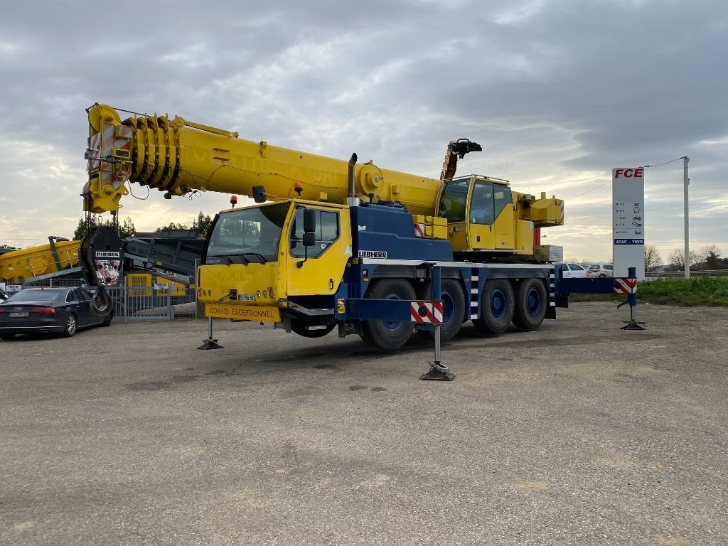 Liebherr LTM 1070 *ACCIDENTE*DAMAGED*UNFALL* - Autódaru: 2 kép. Liebherr LTM 1070 *ACCIDENTE*DAMAGED*UNFALL* - Autódaru: 2 kép.