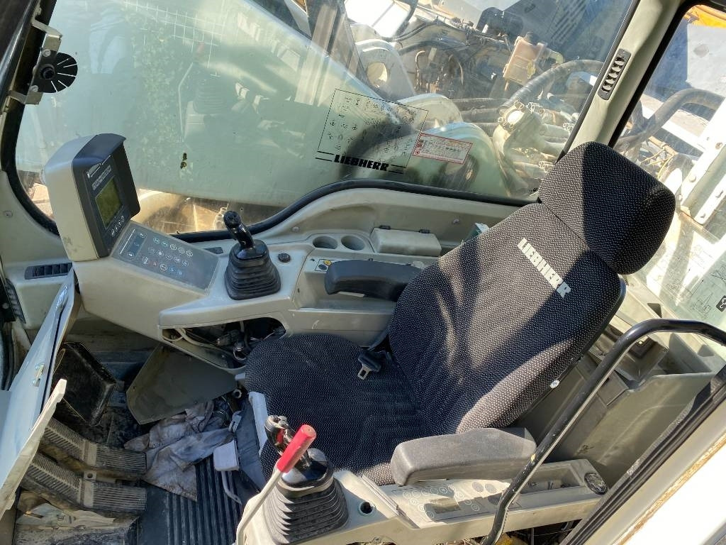 Darugém - Építőipari gépek Liebherr R964C LCV LITRONIC 2013 Vente en pièces détachée: 14 kép.