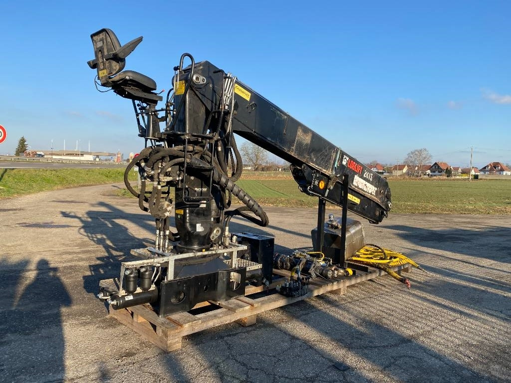 Loglift F281S-86 a réparer - Rakodódaru: 4 kép. Loglift F281S-86 a réparer - Rakodódaru: 4 kép.
