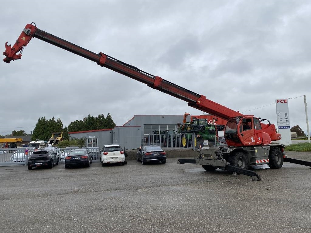Manitou MRT 2550 Plus Privilège ST4-S2 1er Main endommagé - Teleszkópos rakodó: 2 kép. Manitou MRT 2550 Plus Privilège ST4-S2 1er Main endommagé - Teleszkópos rakodó: 2 kép.
