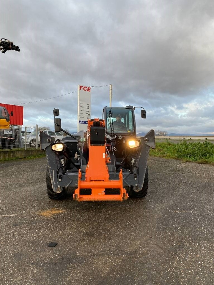Manitou MT1840easy 75D ST5S1 Model 2021 endommagé - Teleszkópos rakodó: 2 kép. Manitou MT1840easy 75D ST5S1 Model 2021 endommagé - Teleszkópos rakodó: 2 kép.