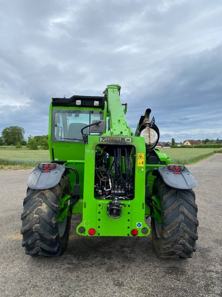 Merlo TF 42.7-145 / 40Km/H endommagé - Teleszkópos rakodó: 5 kép. Merlo TF 42.7-145 / 40Km/H endommagé - Teleszkópos rakodó: 5 kép.