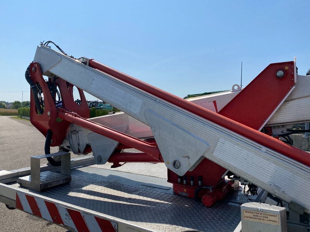 Emelőkosaras teherautó Multitel Nacelle Multitel MX 200 A réviser: 18 kép.