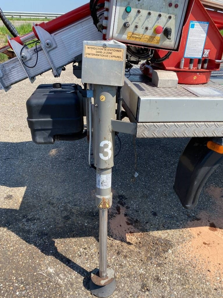 Emelőkosaras teherautó Multitel Nacelle Multitel MX 200 A réviser: 46 kép.