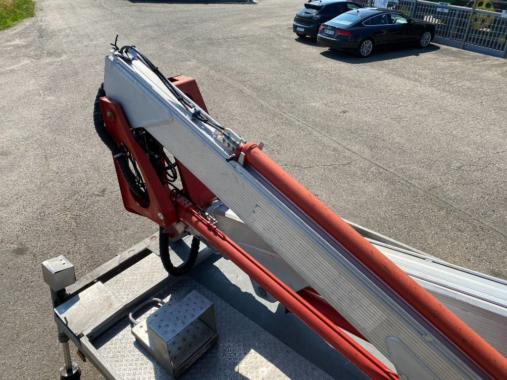 Emelő Multitel Nacelle Multitel MX 200 A réviser: 39 kép. Emelő Multitel Nacelle Multitel MX 200 A réviser: 39 kép.