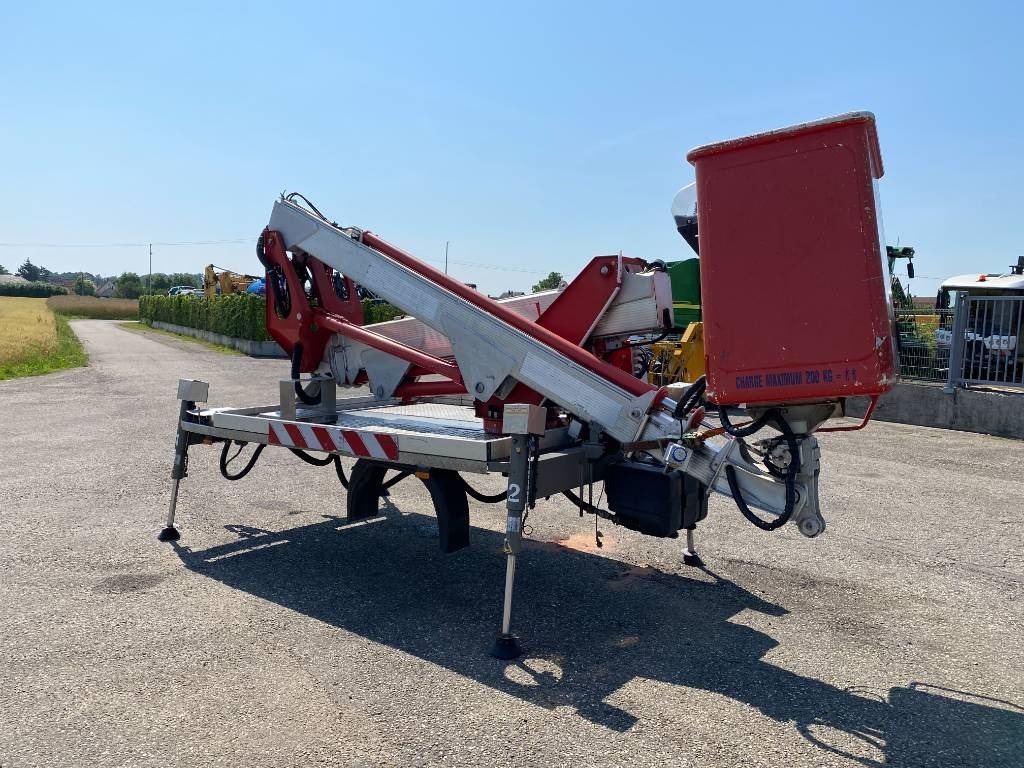 Emelő Multitel Nacelle Multitel MX 200 A réviser: 6 kép. Emelő Multitel Nacelle Multitel MX 200 A réviser: 6 kép.