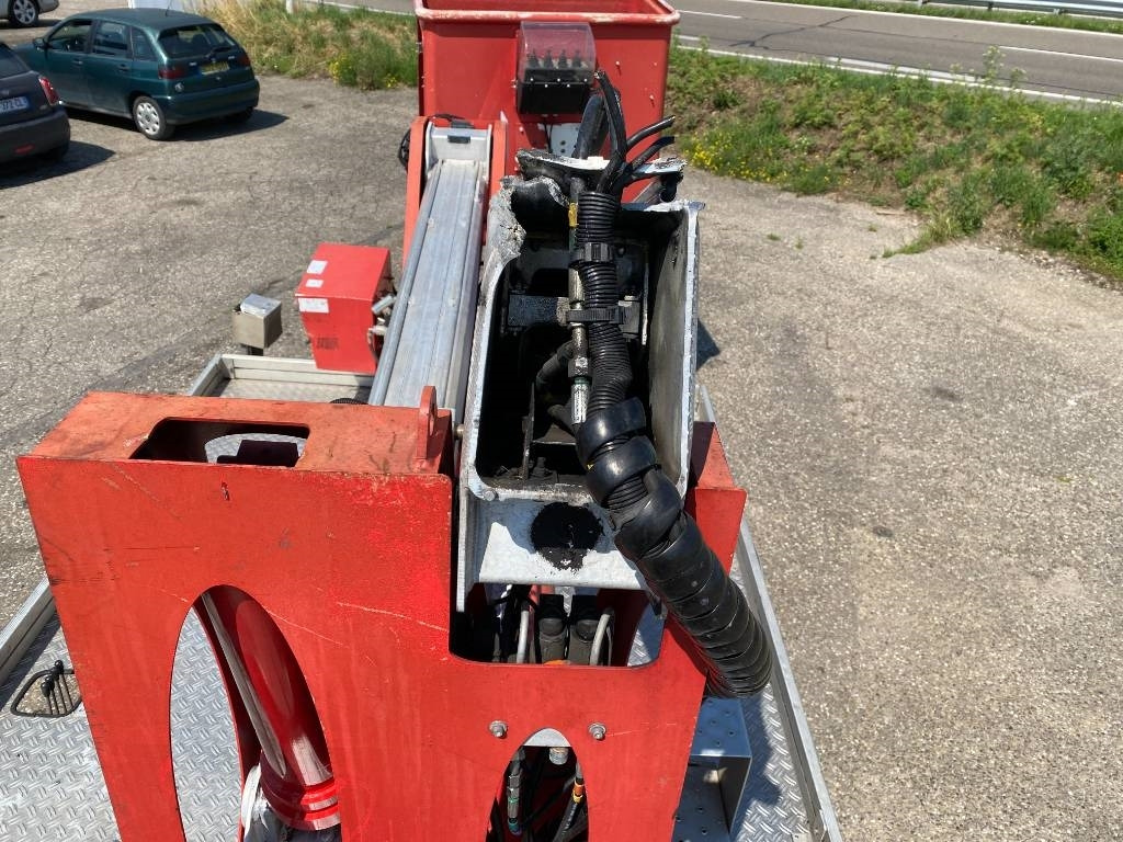 Emelő Multitel Nacelle Multitel MX 200 A réviser: 9 kép. Emelő Multitel Nacelle Multitel MX 200 A réviser: 9 kép.