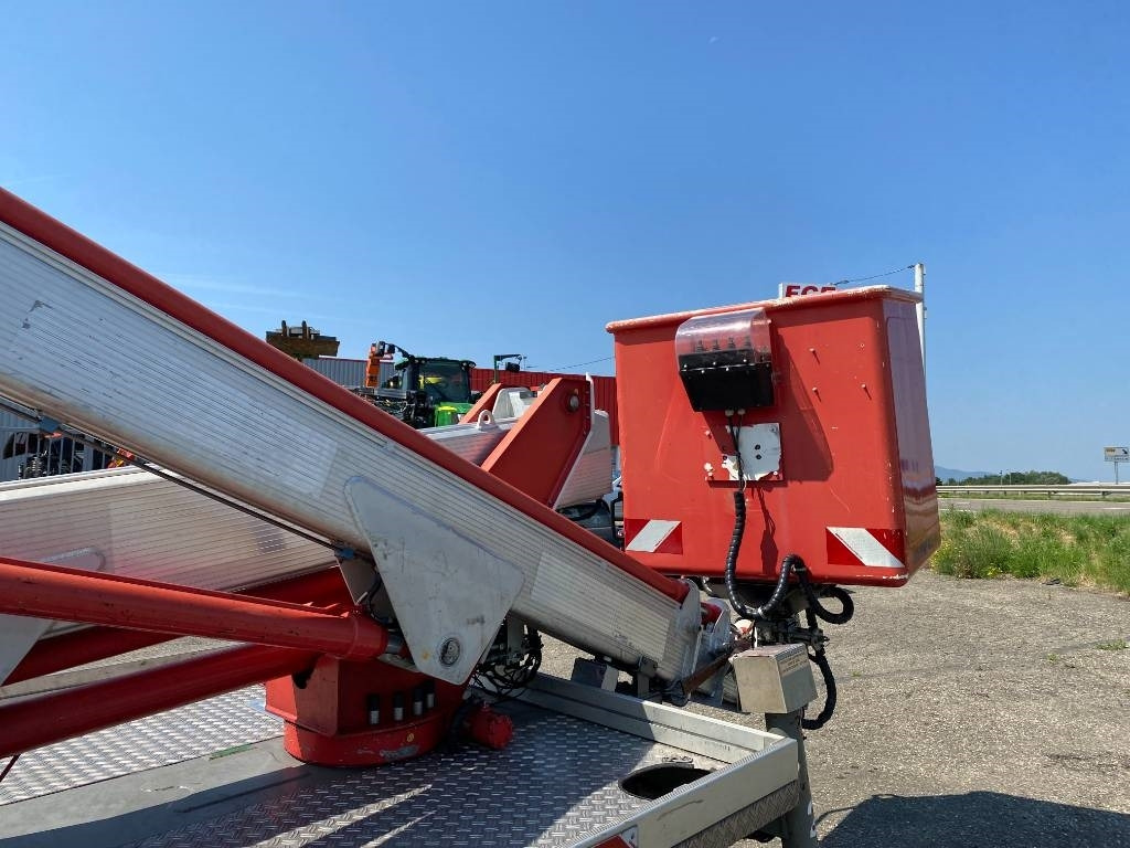 Emelőkosaras teherautó Multitel Nacelle Multitel MX 200 A réviser: 14 kép.