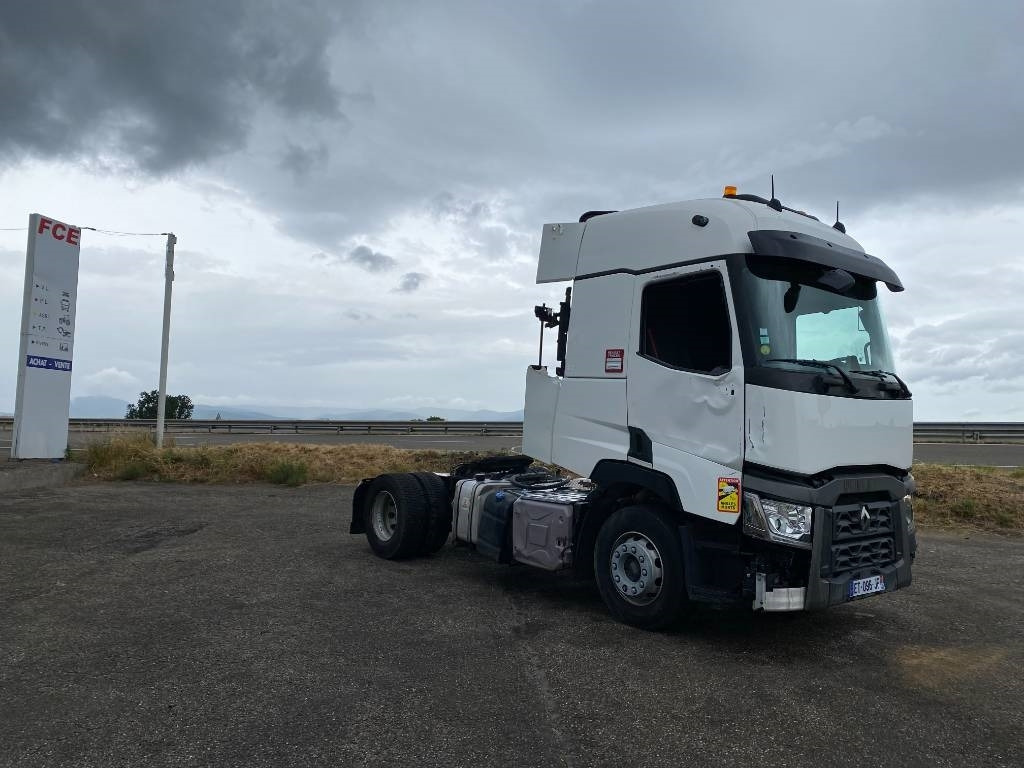 Renault T 480 / AFHYMAT Origine Française endommagé  - Nyergesvontató: 3 kép. Renault T 480 / AFHYMAT Origine Française endommagé  - Nyergesvontató: 3 kép.