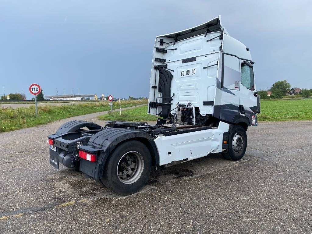 Renault T480 Dti13 / New Model 2024 endommagé  - Nyergesvontató: 4 kép. Renault T480 Dti13 / New Model 2024 endommagé  - Nyergesvontató: 4 kép.