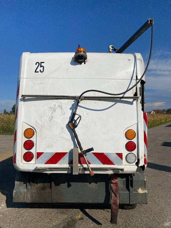 Ravo CR 540 Euro6 Certificat CE / Origine Française - Ferde seprő: 5 kép. Ravo CR 540 Euro6 Certificat CE / Origine Française - Ferde seprő: 5 kép.