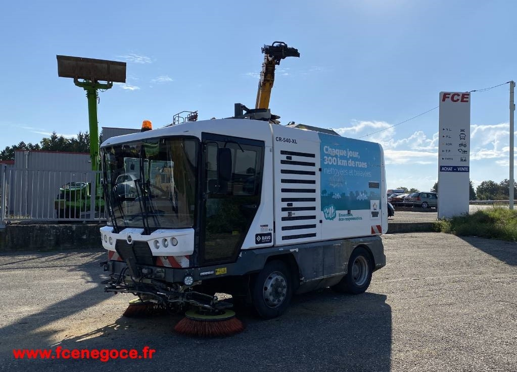 Ravo CR 540 Euro6 Certificat CE / Origine Française - Ferde seprő: 1 kép. Ravo CR 540 Euro6 Certificat CE / Origine Française - Ferde seprő: 1 kép.