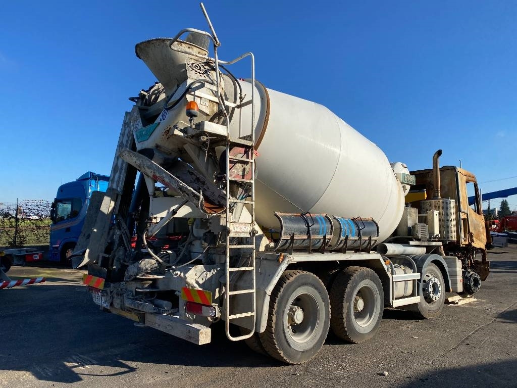 Renault C430 /IMER LT8.7-SL / ROTATHEAM TS13 - Betonmixer: 4 kép. Renault C430 /IMER LT8.7-SL / ROTATHEAM TS13 - Betonmixer: 4 kép.
