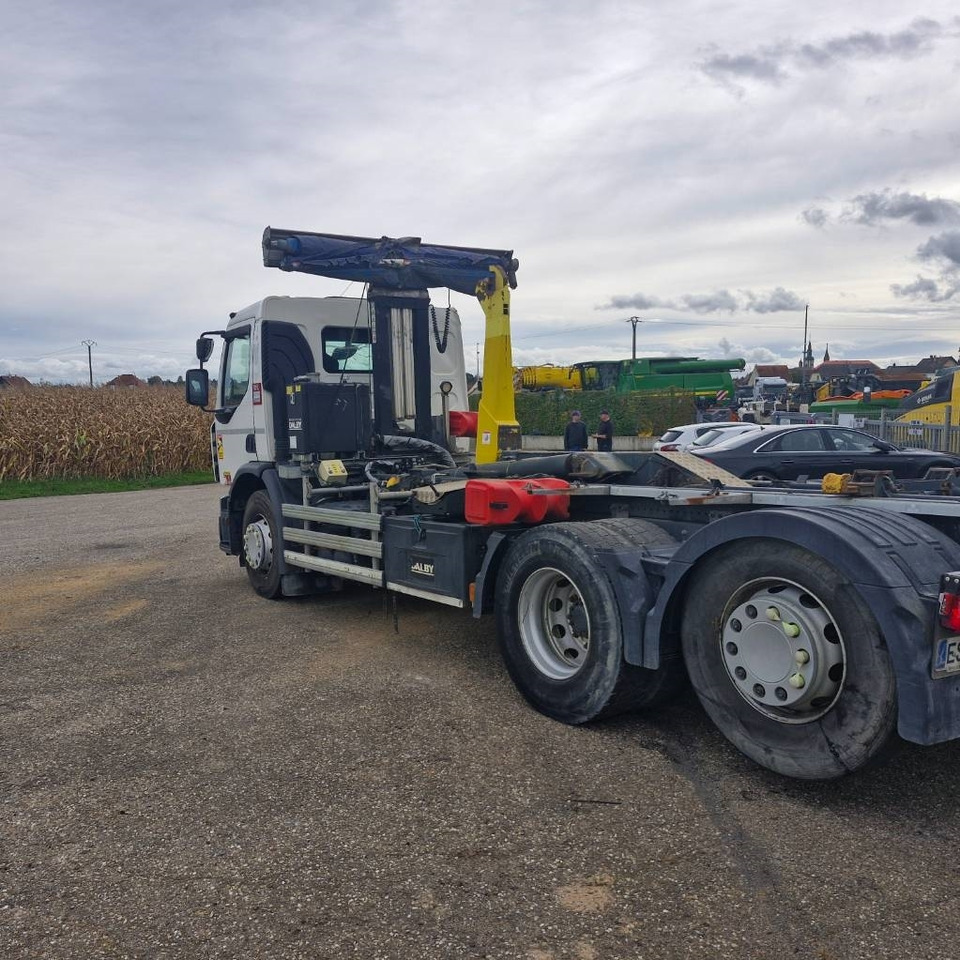 Horgos rakodó teherautó Renault D Wide 380: 45 kép.