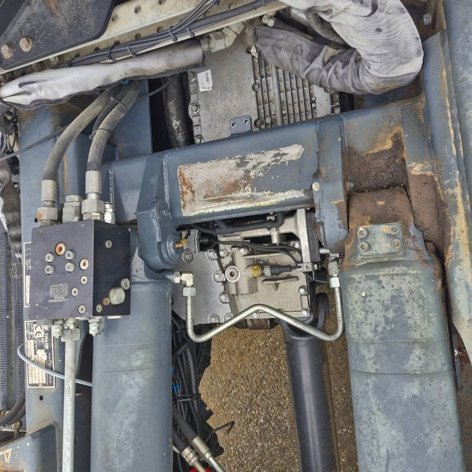 Horgos rakodó teherautó Renault D Wide 380: 30 kép.