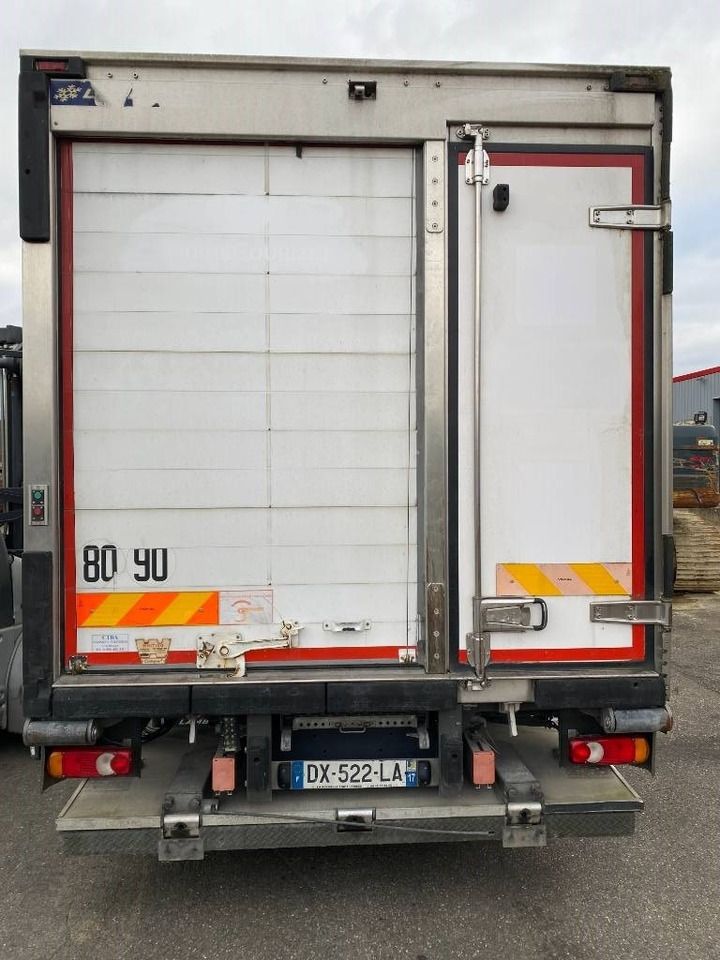 Renault D240 /LAMBERET/CARRIER 1150 *A REPARER* - Hűtős teherautó: 5 kép. Renault D240 /LAMBERET/CARRIER 1150 *A REPARER* - Hűtős teherautó: 5 kép.