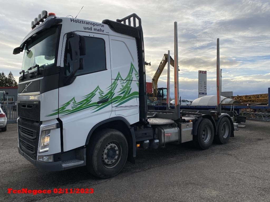 Volvo FH 460 6x4 /E6 VEB - Rönkszállító teherautó: 5 kép. Volvo FH 460 6x4 /E6 VEB - Rönkszállító teherautó: 5 kép.