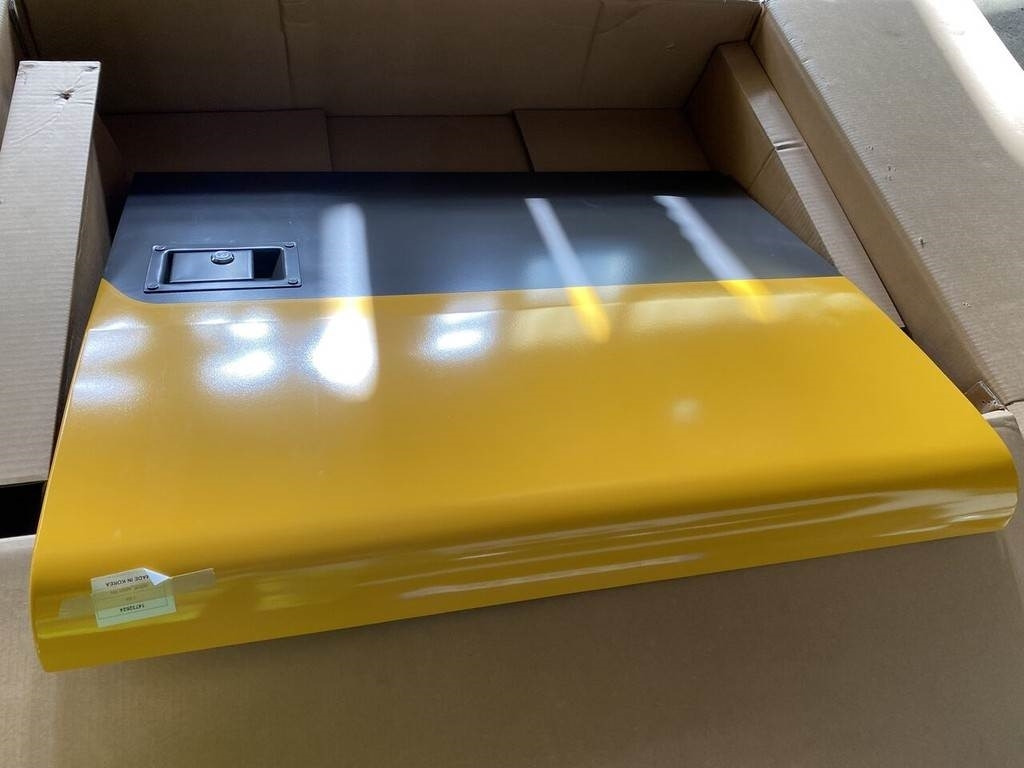 Volvo Pieces de carrosserie Neuve pour ECR 145EL - Karosszéria és külső - Lánctalpas kotró: 3 kép. Volvo Pieces de carrosserie Neuve pour ECR 145EL - Karosszéria és külső - Lánctalpas kotró: 3 kép.