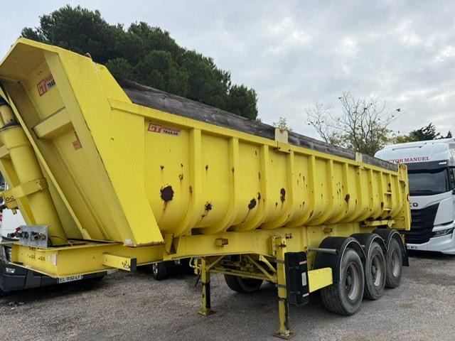 FRUEHAUF TRAILOR BENNE TP ACIER 3 ESSIEUX - Félpótkocsi billenőplatós: 1 kép. FRUEHAUF TRAILOR BENNE TP ACIER 3 ESSIEUX - Félpótkocsi billenőplatós: 1 kép.