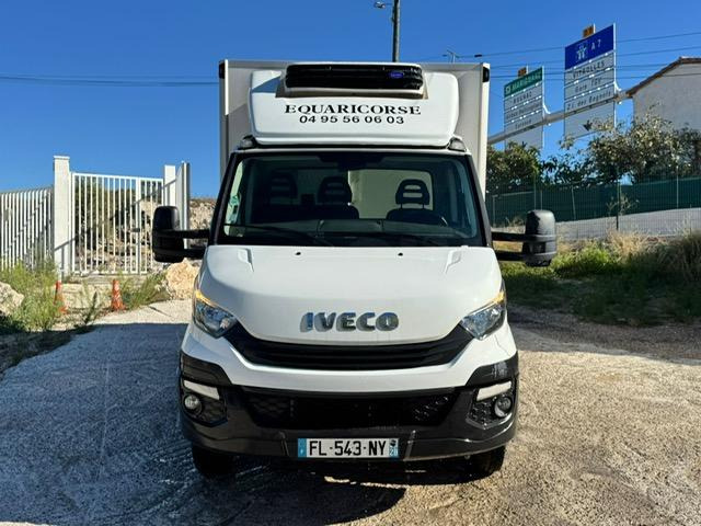 Iveco 35C16 CAISSE FRIGO LAMBERET ET CARRIER ET HAYON - Hűtős kisteherautó: 2 kép. Iveco 35C16 CAISSE FRIGO LAMBERET ET CARRIER ET HAYON - Hűtős kisteherautó: 2 kép.