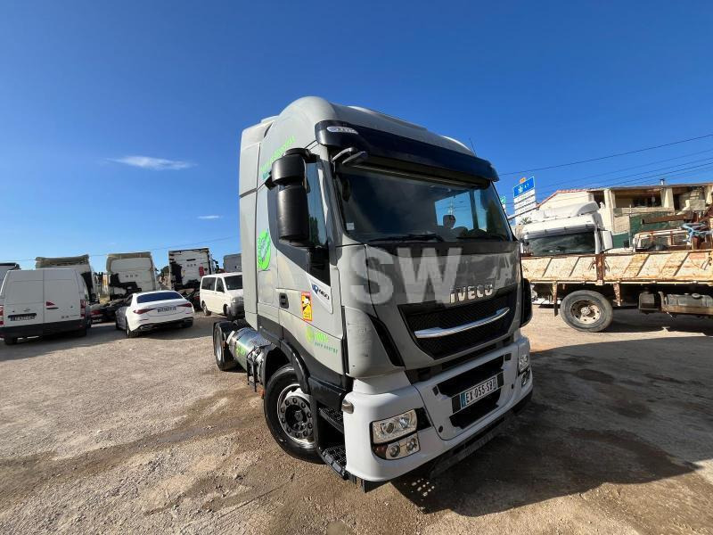 Nyergesvontató Iveco AS 460 LNG: 5 kép.