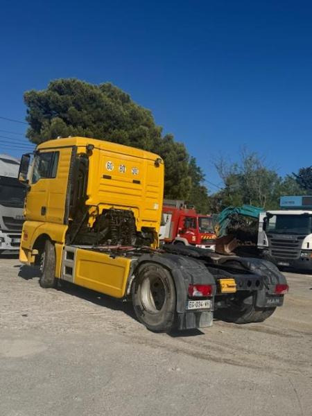 MAN TGX 18.480 - Nyergesvontató: 4 kép. MAN TGX 18.480 - Nyergesvontató: 4 kép.