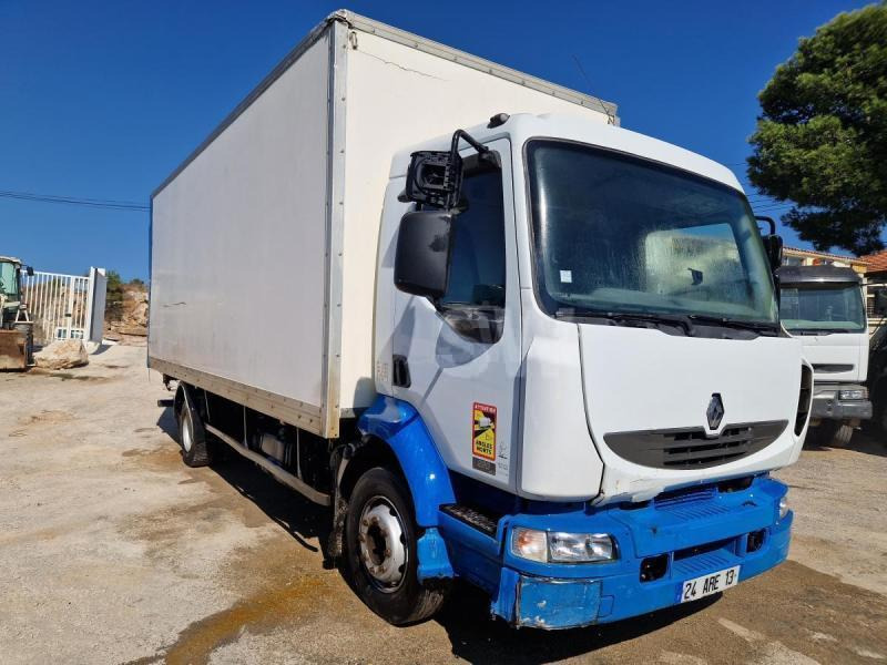 Renault DCI 220 - Dobozos felépítményű teherautó: 2 kép. Renault DCI 220 - Dobozos felépítményű teherautó: 2 kép.