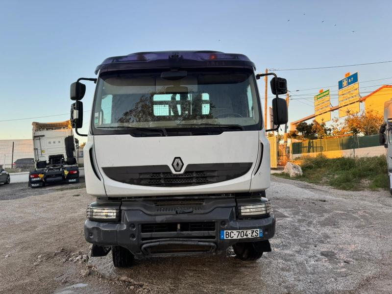 Renault Kerax 410 DXI - Billenőplatós teherautó: 2 kép. Renault Kerax 410 DXI - Billenőplatós teherautó: 2 kép.