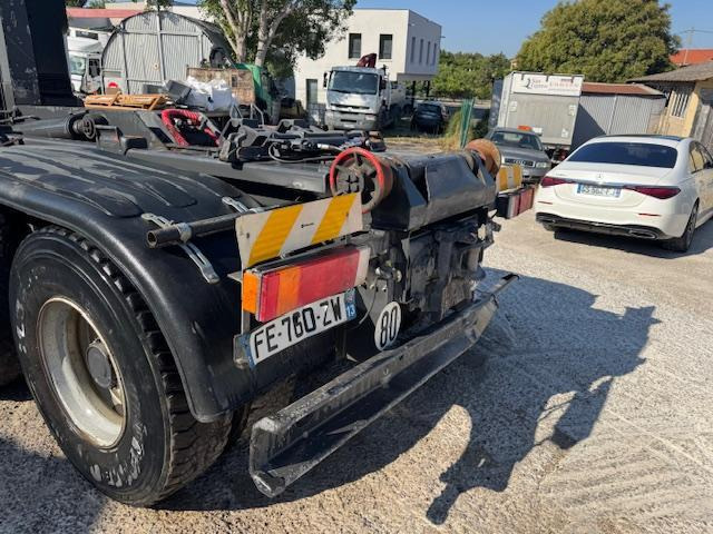 Renault PREMIUM 370 DXI AMPIROLL 6X4 - Horgos rakodó teherautó: 5 kép. Renault PREMIUM 370 DXI AMPIROLL 6X4 - Horgos rakodó teherautó: 5 kép.