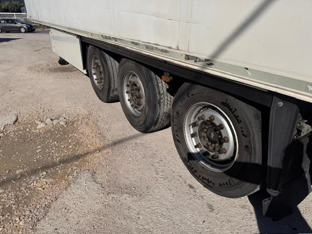 Schmitz Cargobull SCHMITZ CARGOBULL CARRIER MULTI - Félpótkocsi hűtős: 5 kép. Schmitz Cargobull SCHMITZ CARGOBULL CARRIER MULTI - Félpótkocsi hűtős: 5 kép.