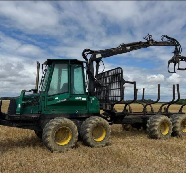 TIMBERJACK TIMBERJACK 810 B - Kihordó: 3 kép. TIMBERJACK TIMBERJACK 810 B - Kihordó: 3 kép.
