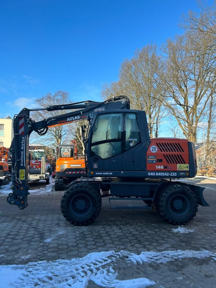 Atlas 140W-BLUE - Autódaru: 3 kép. Atlas 140W-BLUE - Autódaru: 3 kép.