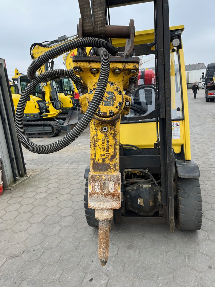 Atlas Copco SB152 - Hidraulikus törőfej: 3 kép. Atlas Copco SB152 - Hidraulikus törőfej: 3 kép.