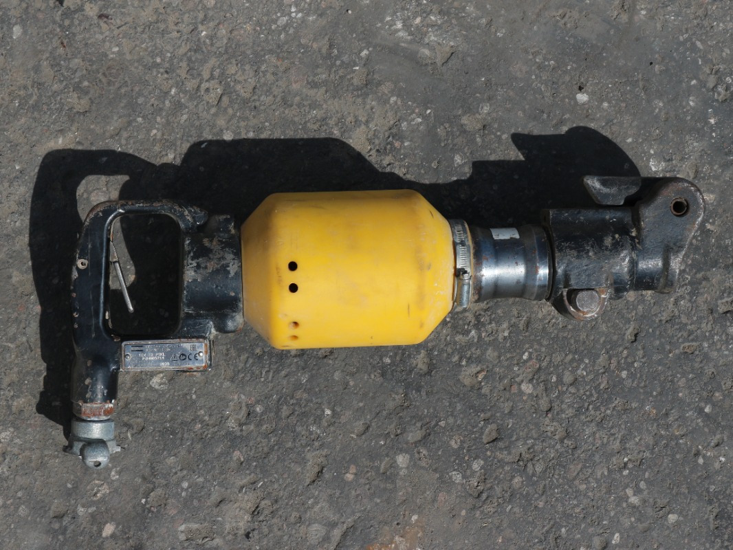 Atlas Copco TEX12PSKL - Hidraulikus törőfej: 1 kép. Atlas Copco TEX12PSKL - Hidraulikus törőfej: 1 kép.