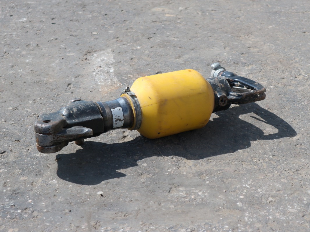Atlas Copco TEX12PSKL - Hidraulikus törőfej: 2 kép. Atlas Copco TEX12PSKL - Hidraulikus törőfej: 2 kép.