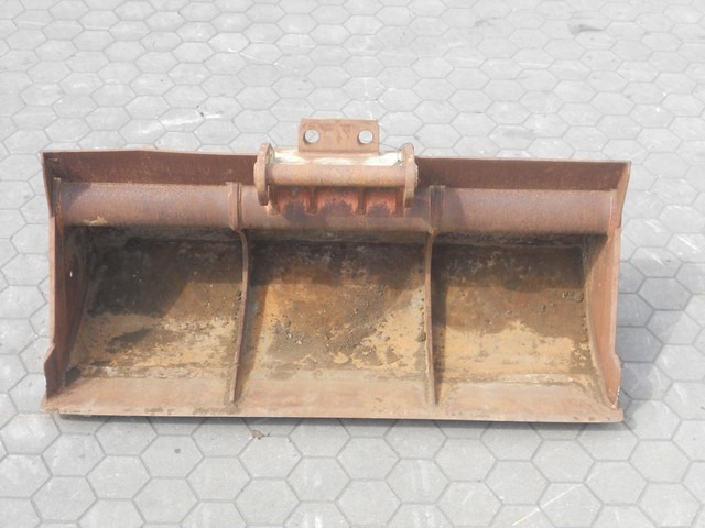 GRABENLÖFFEL 2200 MM, STA - Kanál: 1 kép. GRABENLÖFFEL 2200 MM, STA - Kanál: 1 kép.