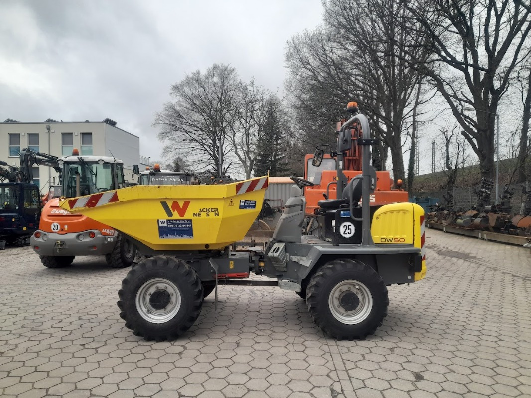 Neuson DW50 - Minidömper: 1 kép. Neuson DW50 - Minidömper: 1 kép.