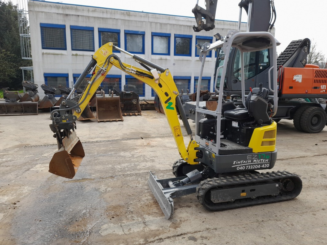 Neuson EZ17E - Minikotró: 1 kép. Neuson EZ17E - Minikotró: 1 kép.
